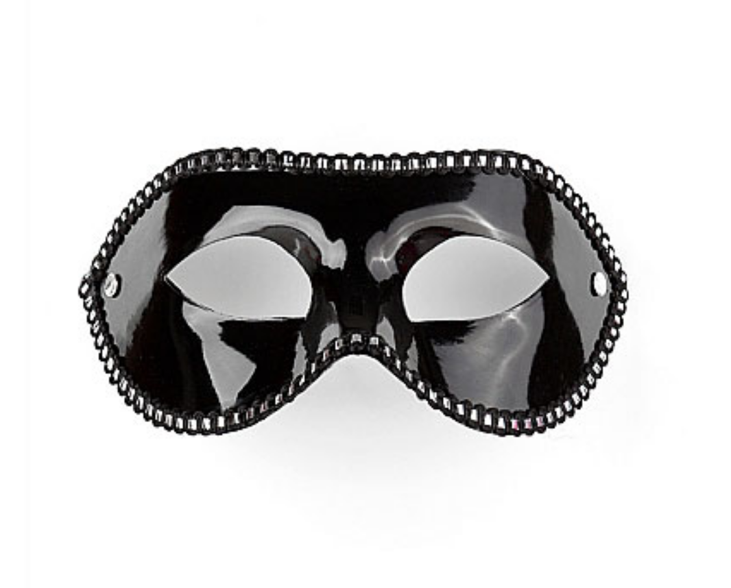 Seksikäs naamio ja bondage-huppu tekevät sessiosta täydellisen viimeistä yksityiskohtaa myöten. Naamio toimii loistavasti seksiasun viimeistelevänä asusteena.