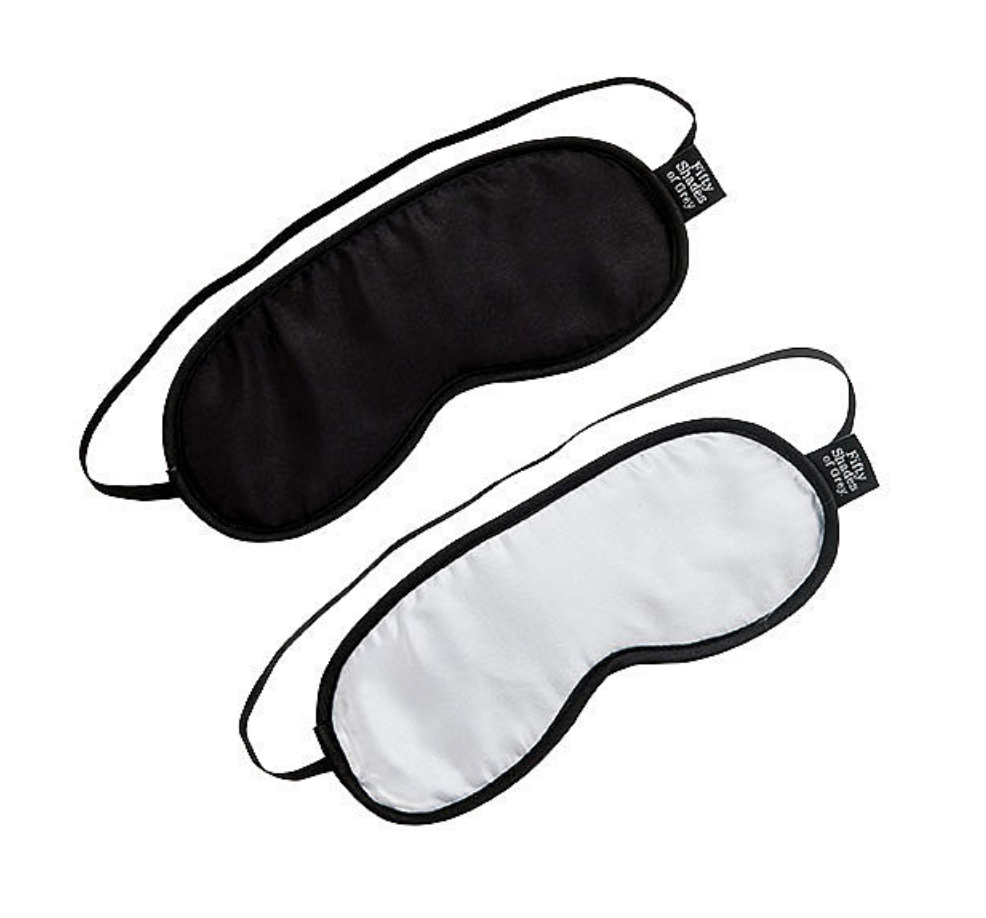 Silmälaput ovat helppo tapa tuoda jännitystä seksielämään. Silmien sitominen on klassinen seksitapa, joka voimistaa nautiskelua muilla aisteilla.